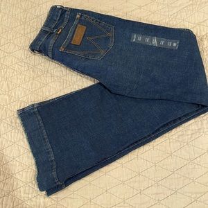 New Womens Wranglers 30/34